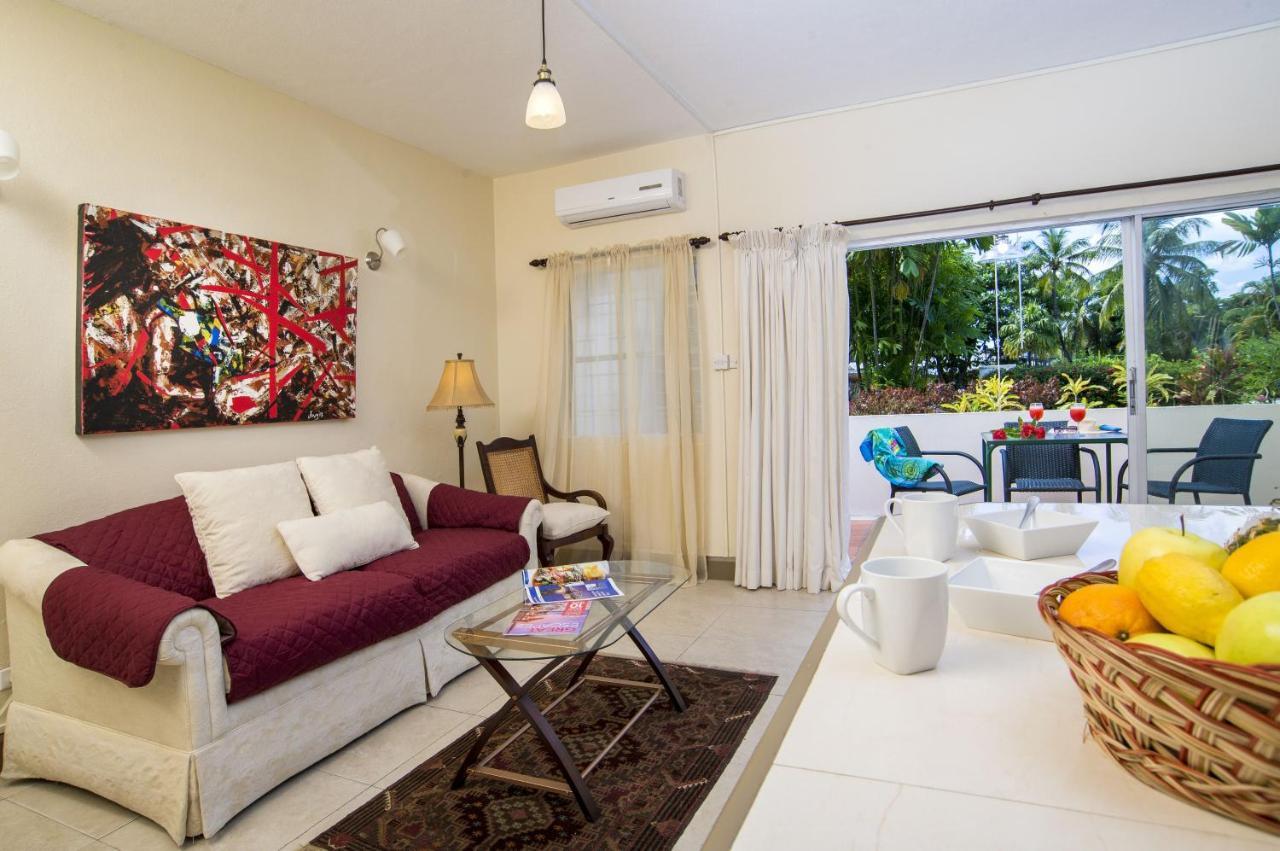 Ground Floor Apartment Located In Hometown, 5 Min Walk To The Beach Saint James Kültér fotó