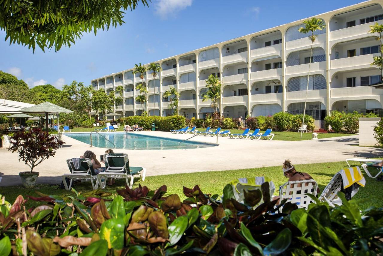 Ground Floor Apartment Located In Hometown, 5 Min Walk To The Beach Saint James Kültér fotó